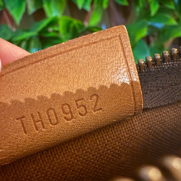 Louis Vuitton Monogram Vintage Mini Speedy - Picture 17 of 17